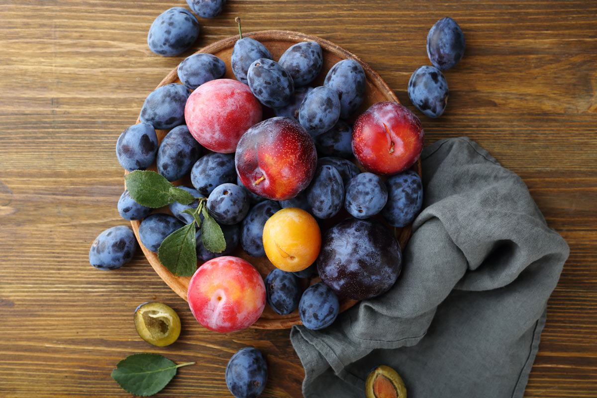 Nectarines and plums