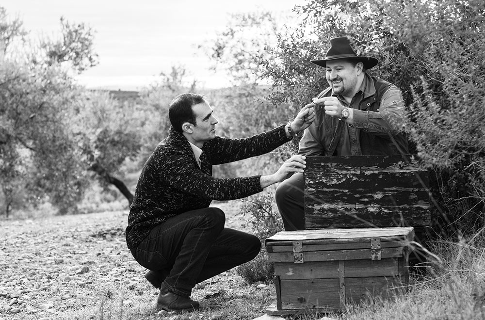 Andrés Gálvez and T.J. Robinson