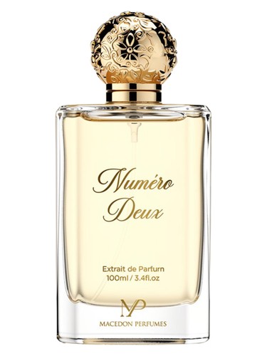 Numéro Deux bottle
