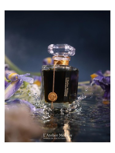Ophelia bottle