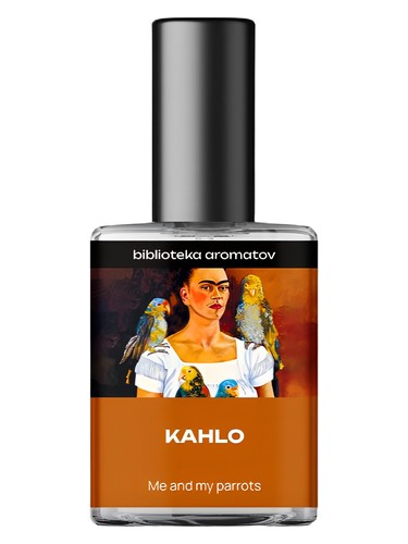 Kahlo. Me and my parrots bottle