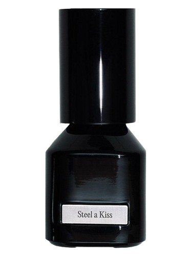 Steel a Kiss bottle