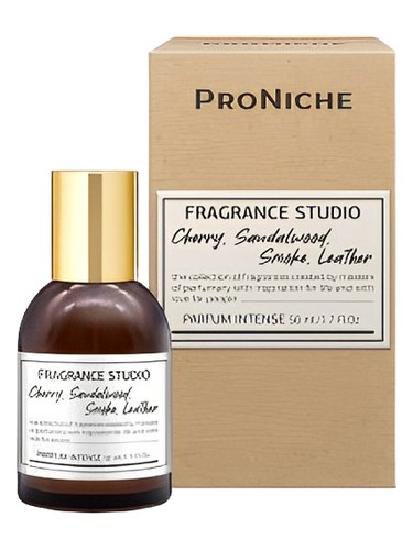 Cherry, Sandalwood, Smoke, Leather bottle