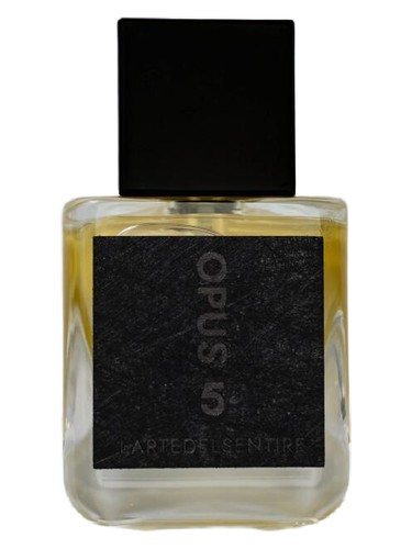 Opus 5 bottle