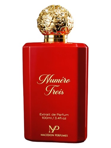 Numéro Trois bottle