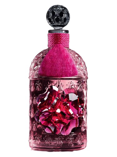 Cherry Blossom 2026 Millésime Swarovski bottle