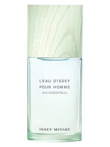 L'Eau d'Issey pour Homme Eau Essentielle bottle