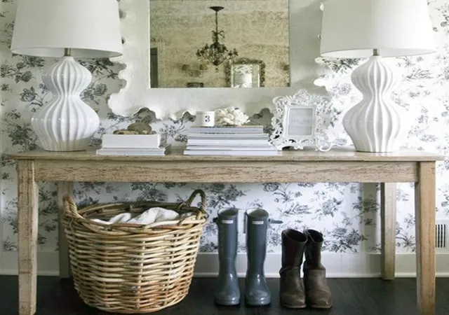 Aparador com espelho