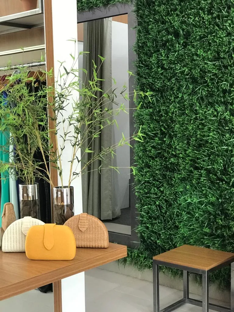 Uma boutique de roupas com conceito novo e singular. Esta é a proposta da Lumió, em Maringá.