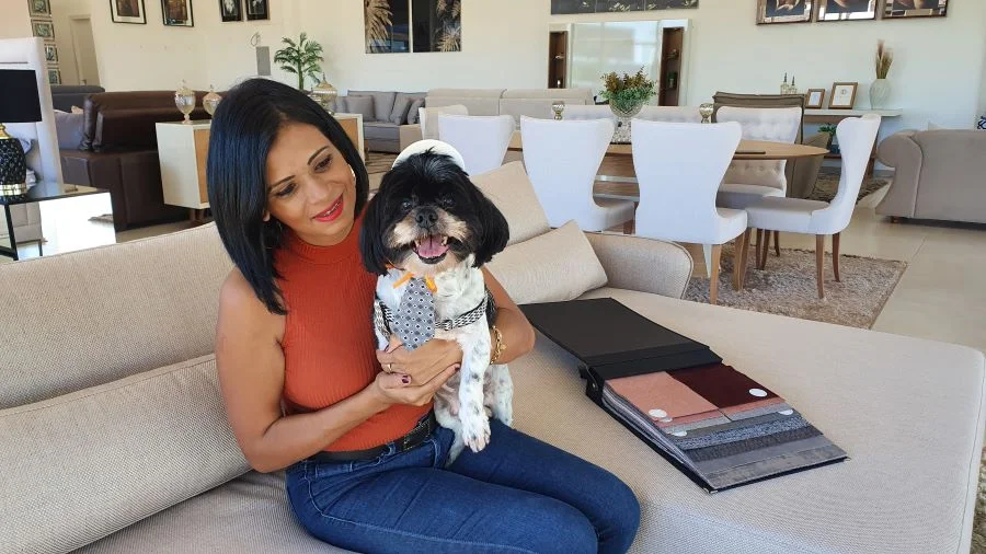 Tecido de sofá ideal para quem tem pet