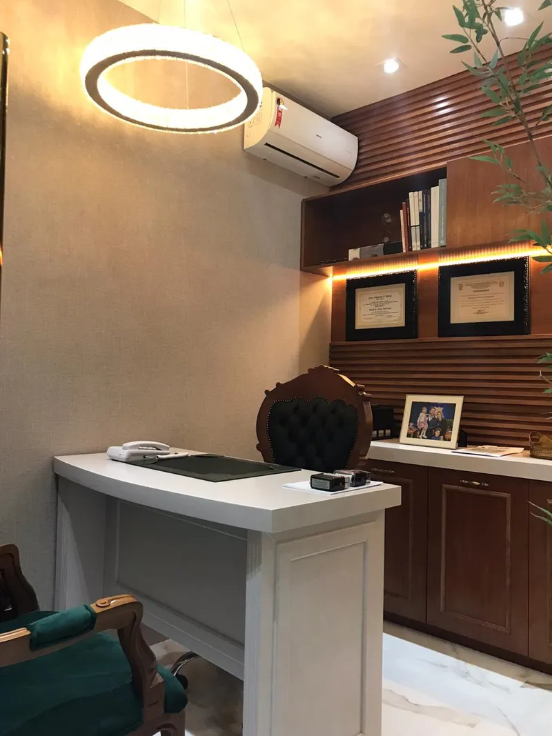 projeto arquitetônico e de interiores de uma clínica odontológica em Maringá