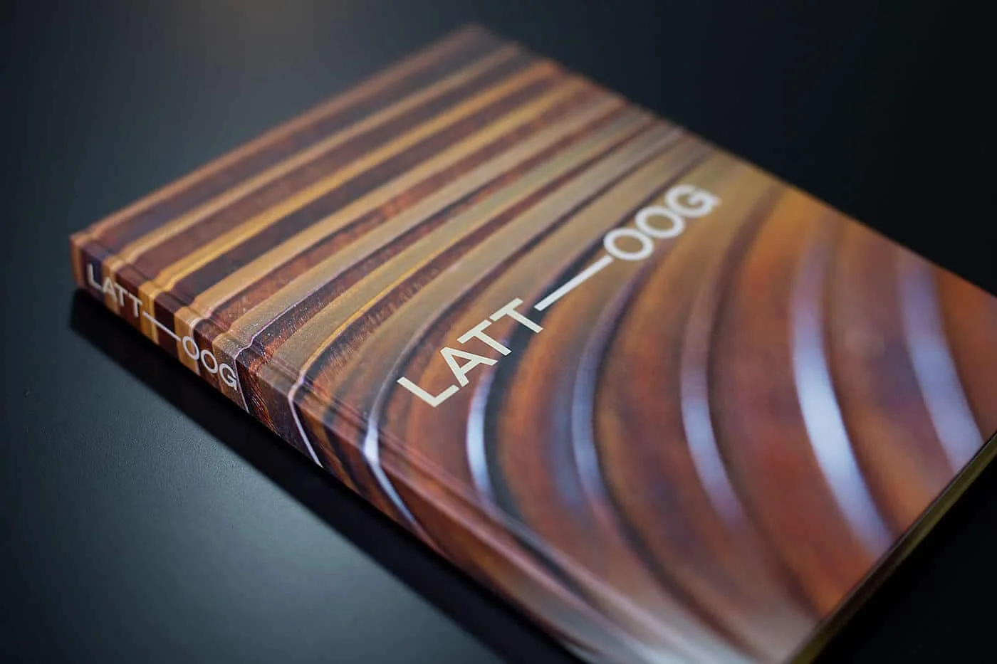 Livro que conta a história da Lattoog foi lançado em 2016 Livro que conta a história da Lattoog foi lançado em 2016