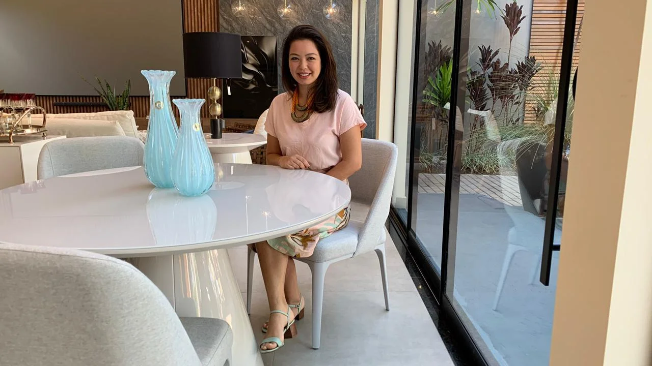 Mesa oval e redonda: por que optar por esses modelos?