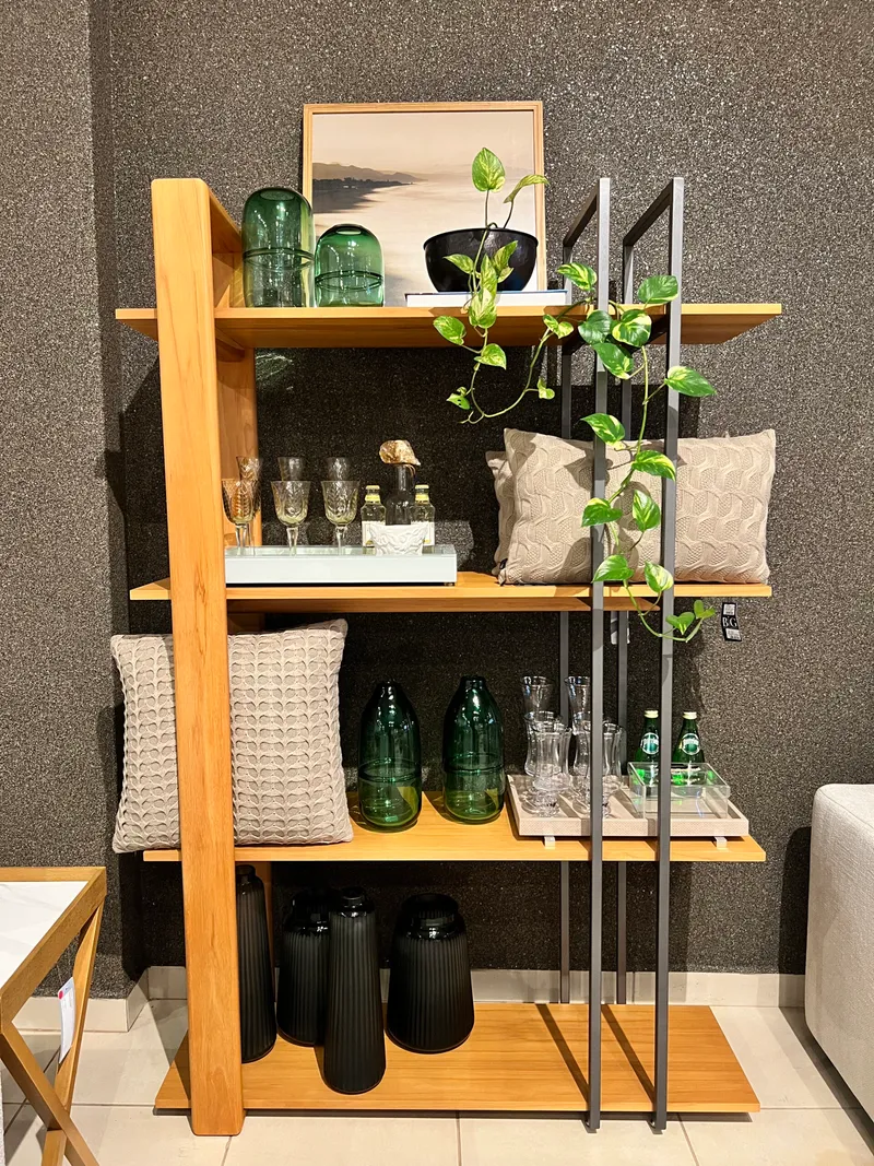 Estante Fratelli: Elegância e Funcionalidade para seu Espaço