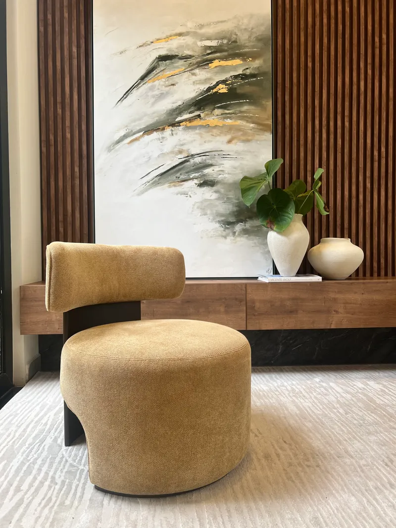 Poltrona Nova na Fratelli House: Design Orgânico para Seu Espaço