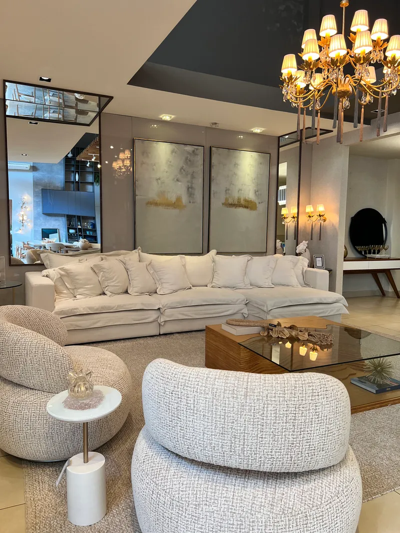 Sofisticação e Conforto em Móveis de Alto Padrão na Fratelli House