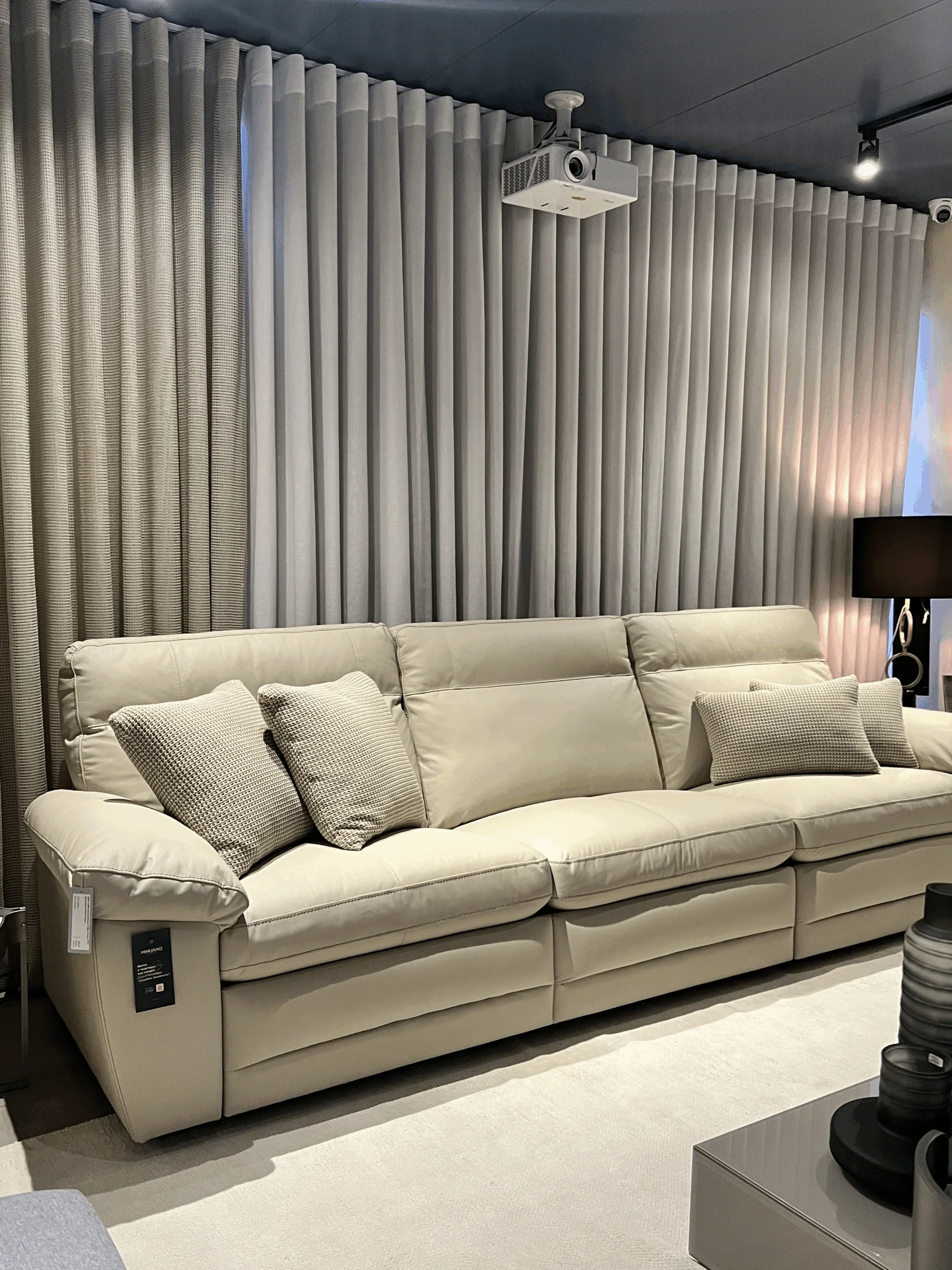 Sofá de Couro: Vale a Pena Investir em Um?