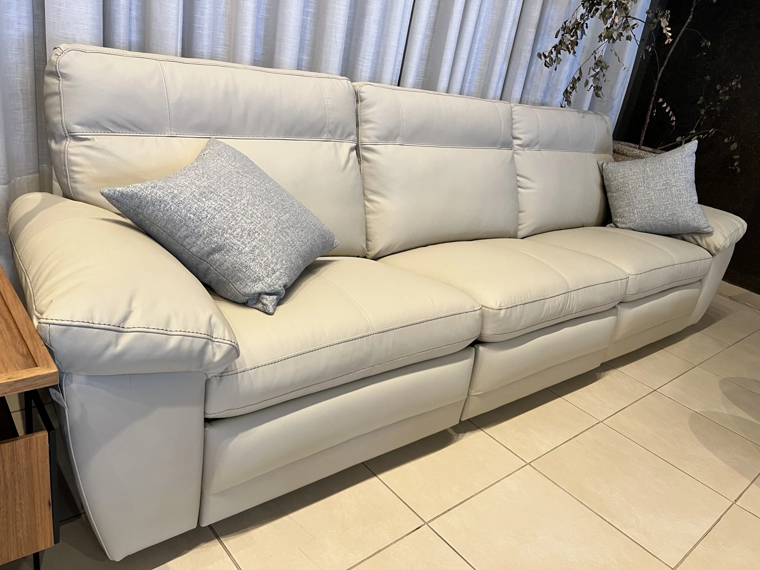 Como Escolher o Sofá de Couro Perfeito para Sua Casa