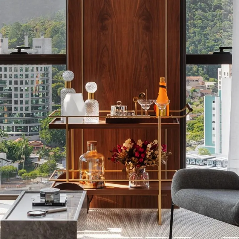 Carrinho bar: funcionalidade e charme em pequenos encontros sociais