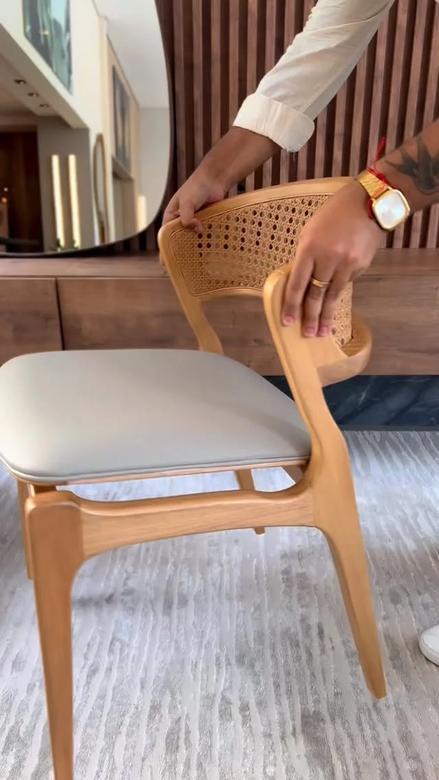 Como escolher uma cadeira de design para melhorar o conforto e a postura.