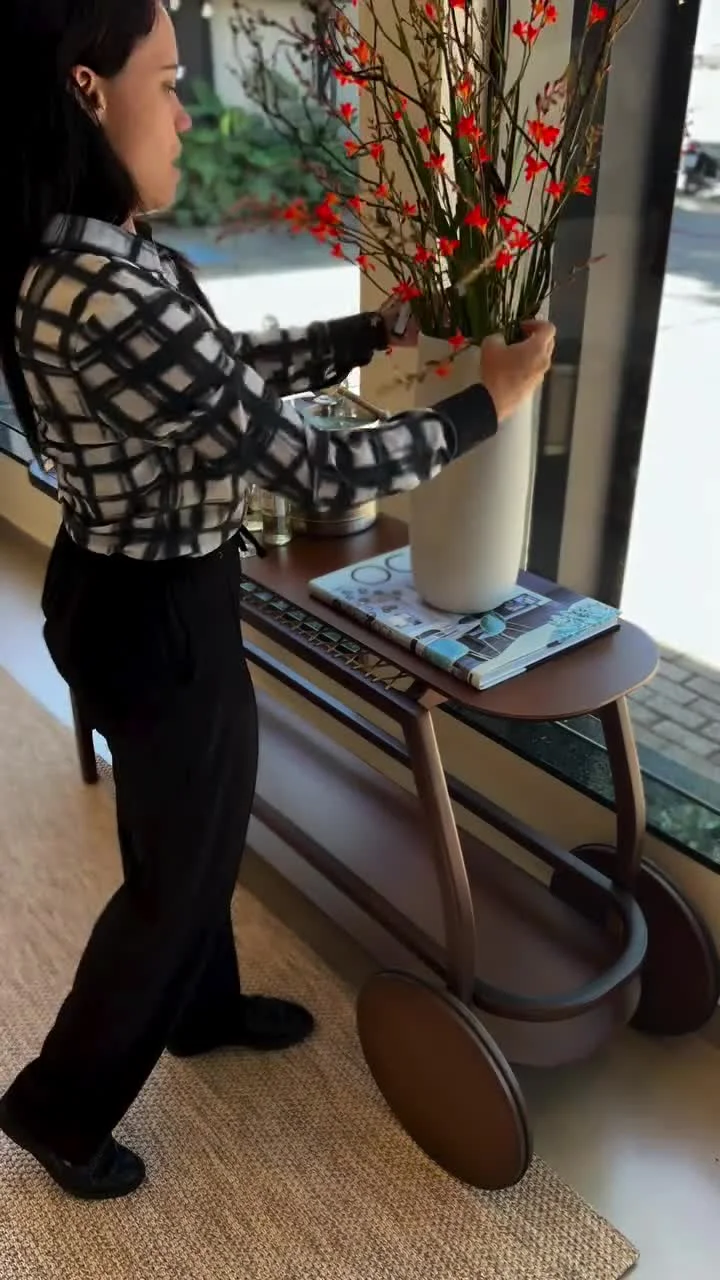 Pequenos gestos no carrinho bar melhoram a experiência de receber