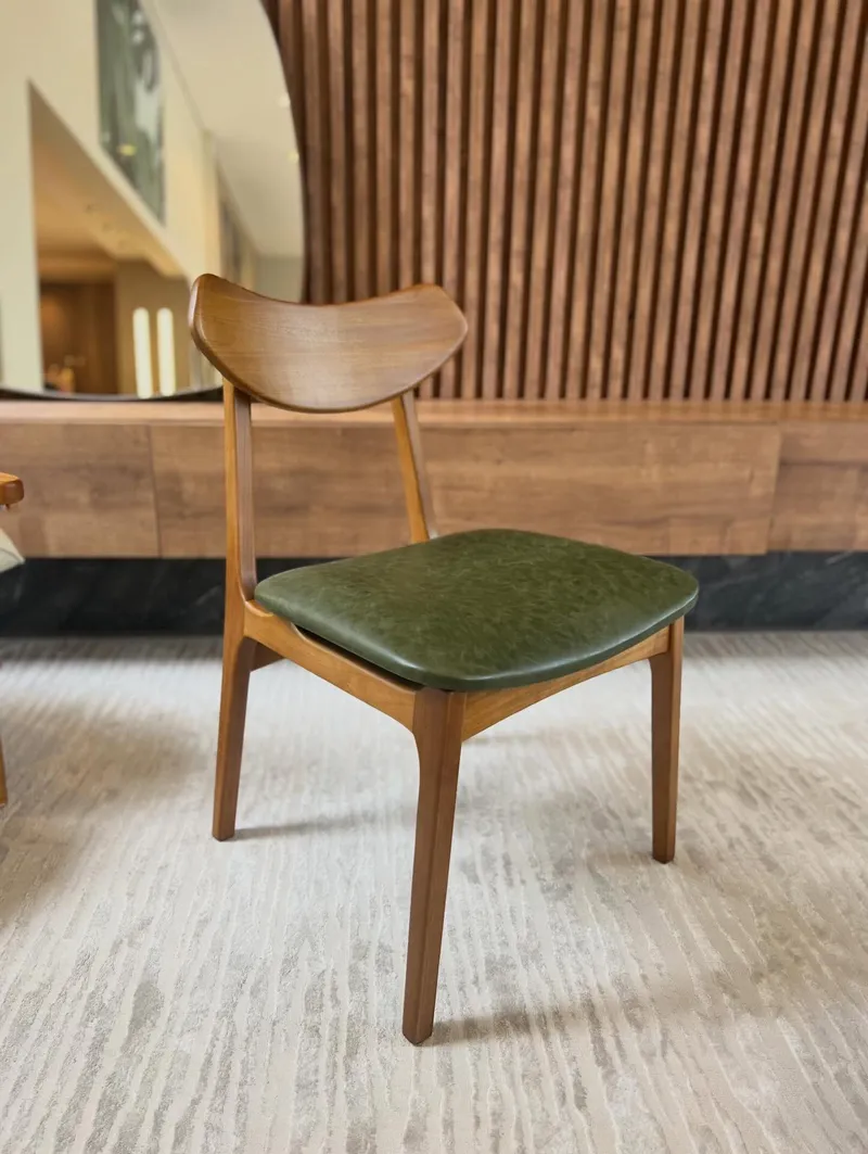 Como escolher a melhor cadeira de jantar para sala de jantar.