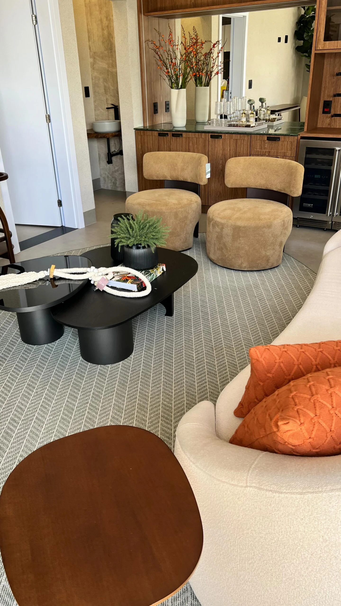 Como criar um espaço sofisticado com móveis da Fratelli House.