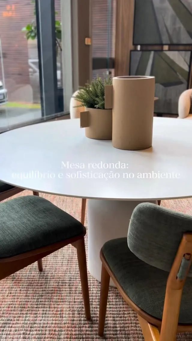 Como escolher modelos de mesa de jantar redonda para sala de estar.