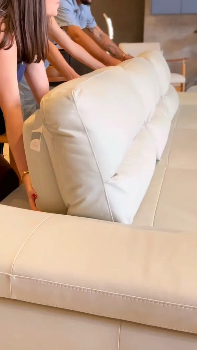 Como escolher sofás em couro de alta qualidade para salas de estar.