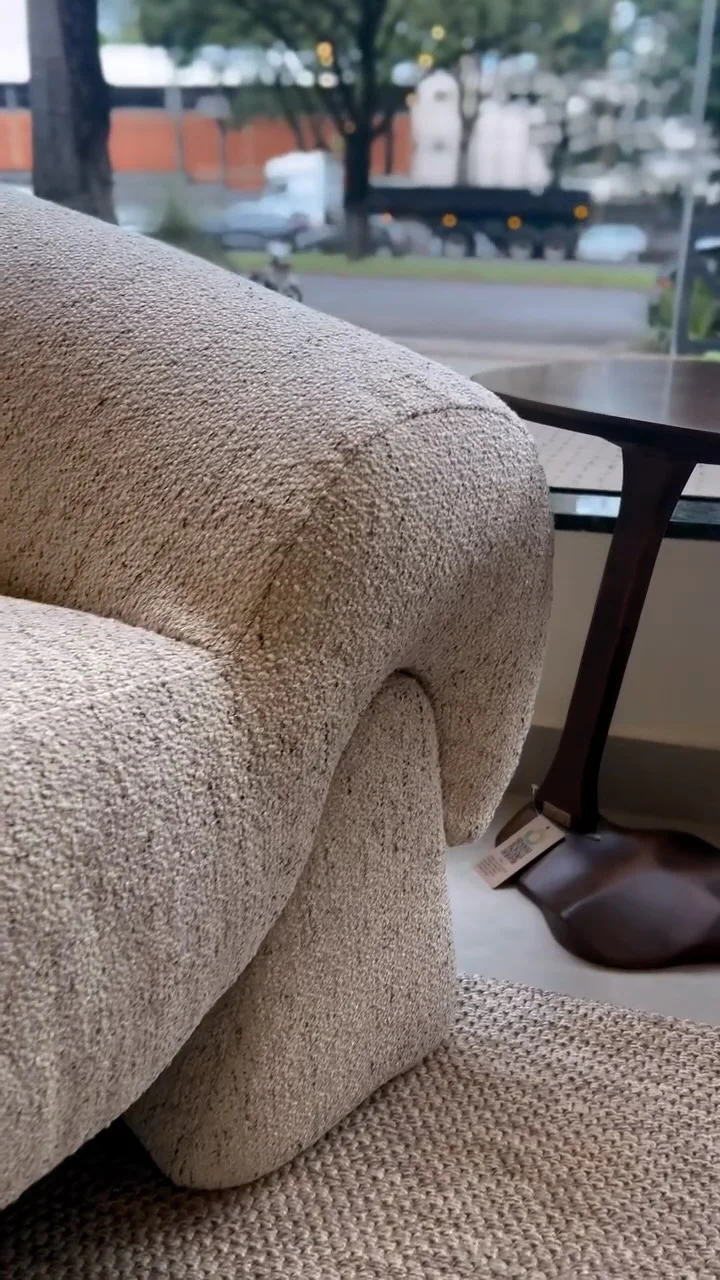 Como escolher móveis de sala para criar um ambiente sofisticado.