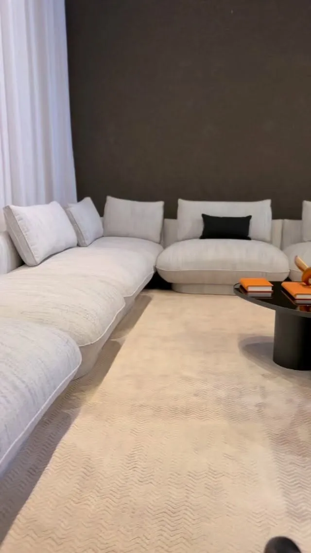 Como escolher um sofá modular adequado para sala de estar.