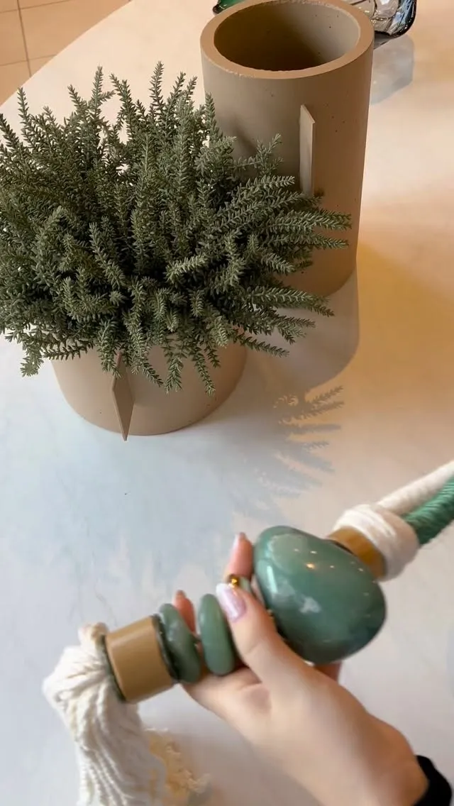 Como escolher um colar decorativo para mesa de jantar sofisticado.