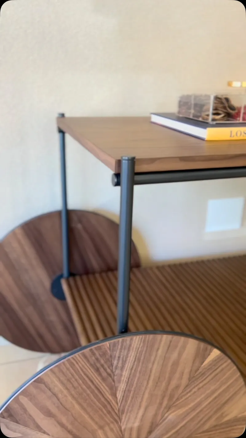 Como escolher um carrinho bar para decoração de sala.