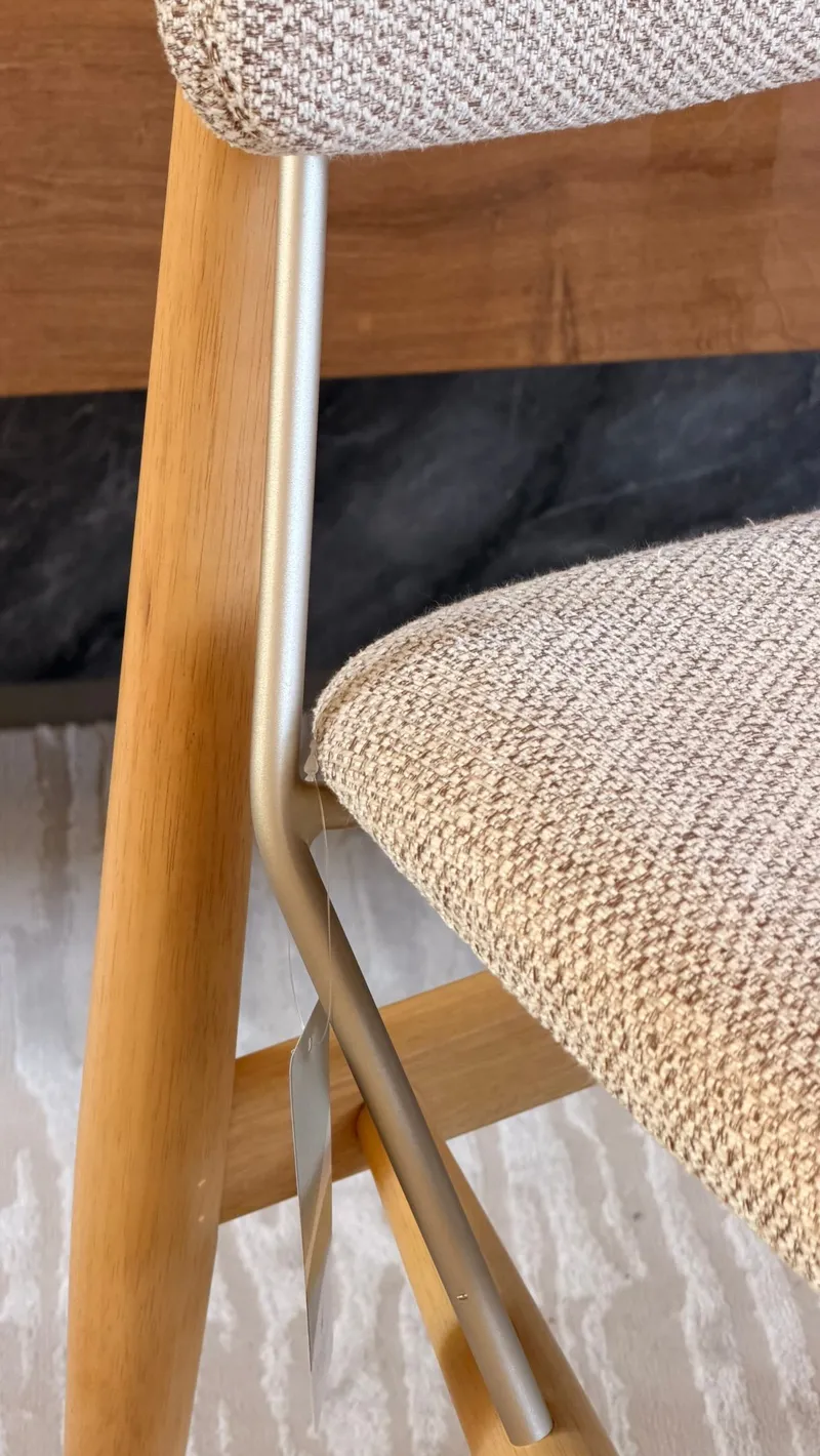 Como escolher a melhor cadeira de jantar para sala.