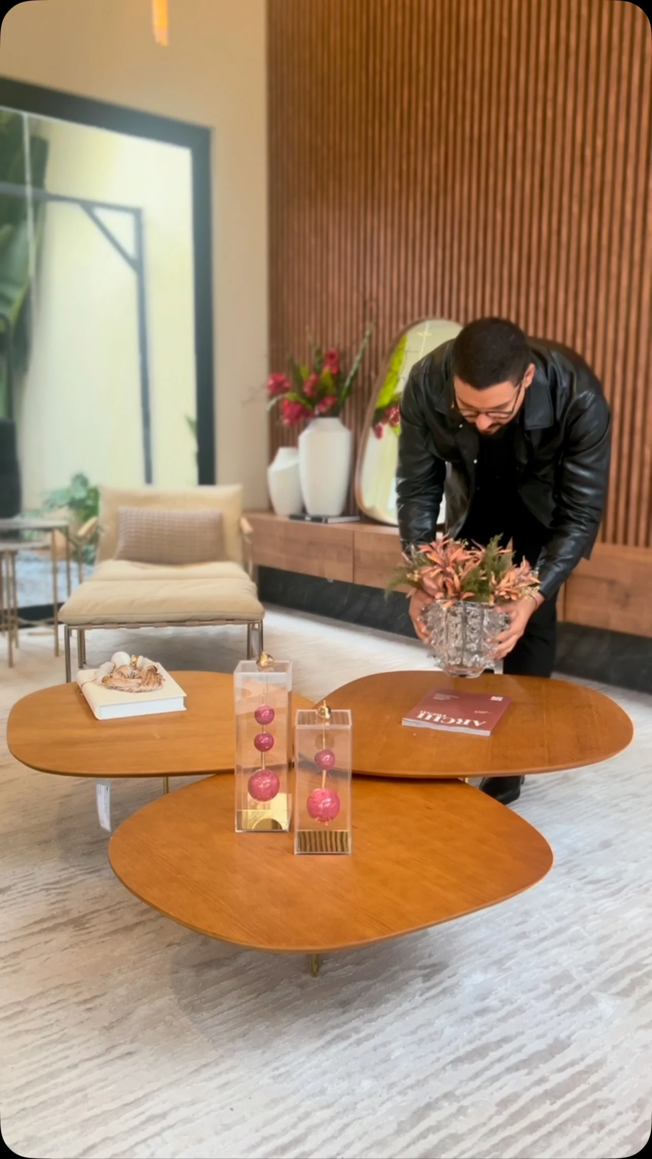 Como criar uma mesa de centro decorada para sala de estar.
