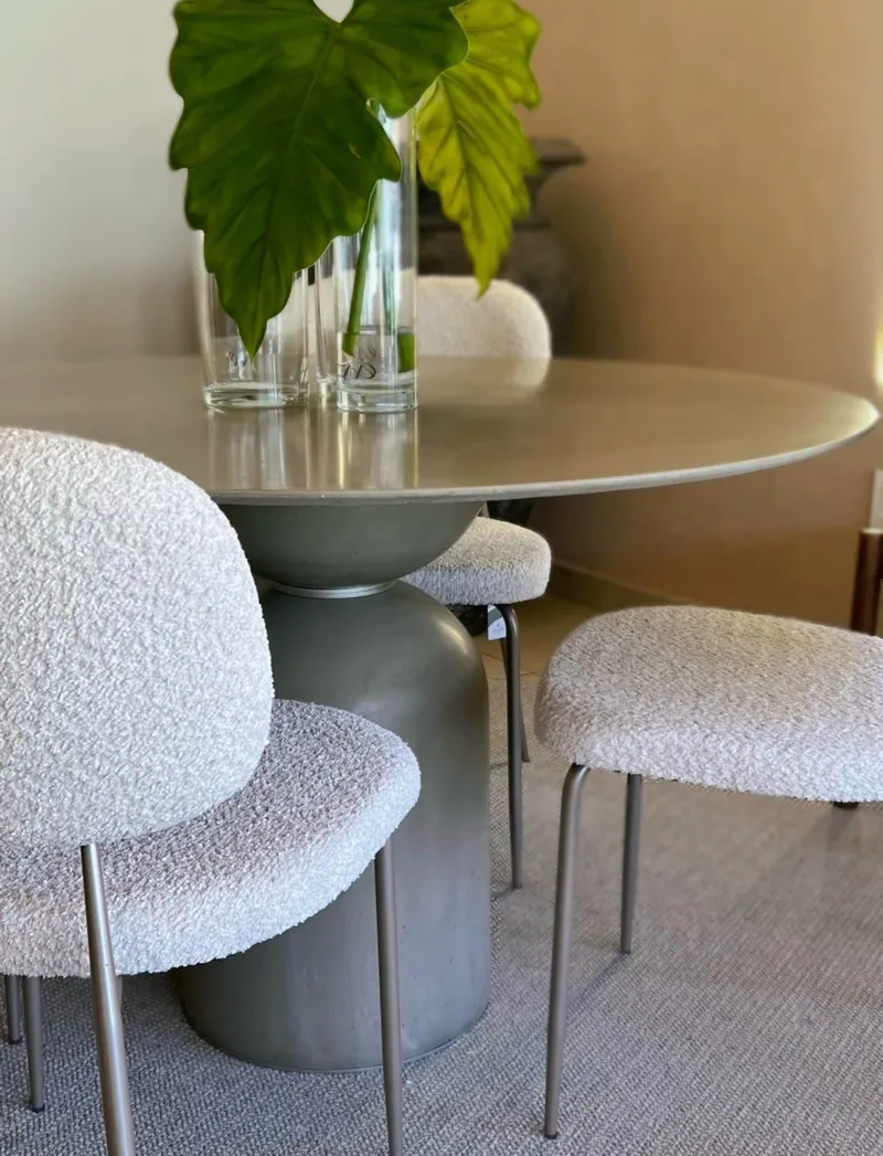 Como escolher móveis para sala de jantar contemporânea