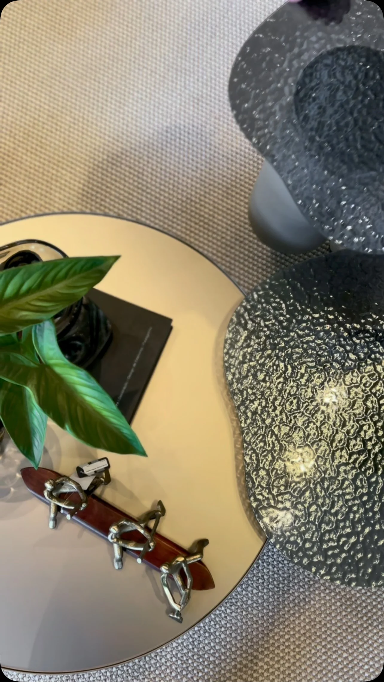 Como escolher a mesa de centro perfeita para sua sala