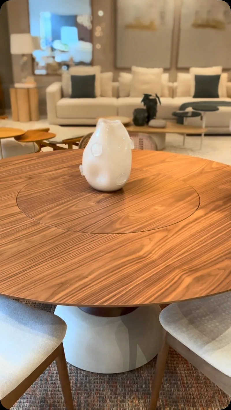 Como escolher a cadeira clássica para mesa de jantar em casa.