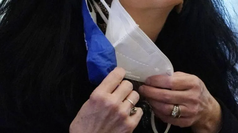MASKA KORONOIOS
