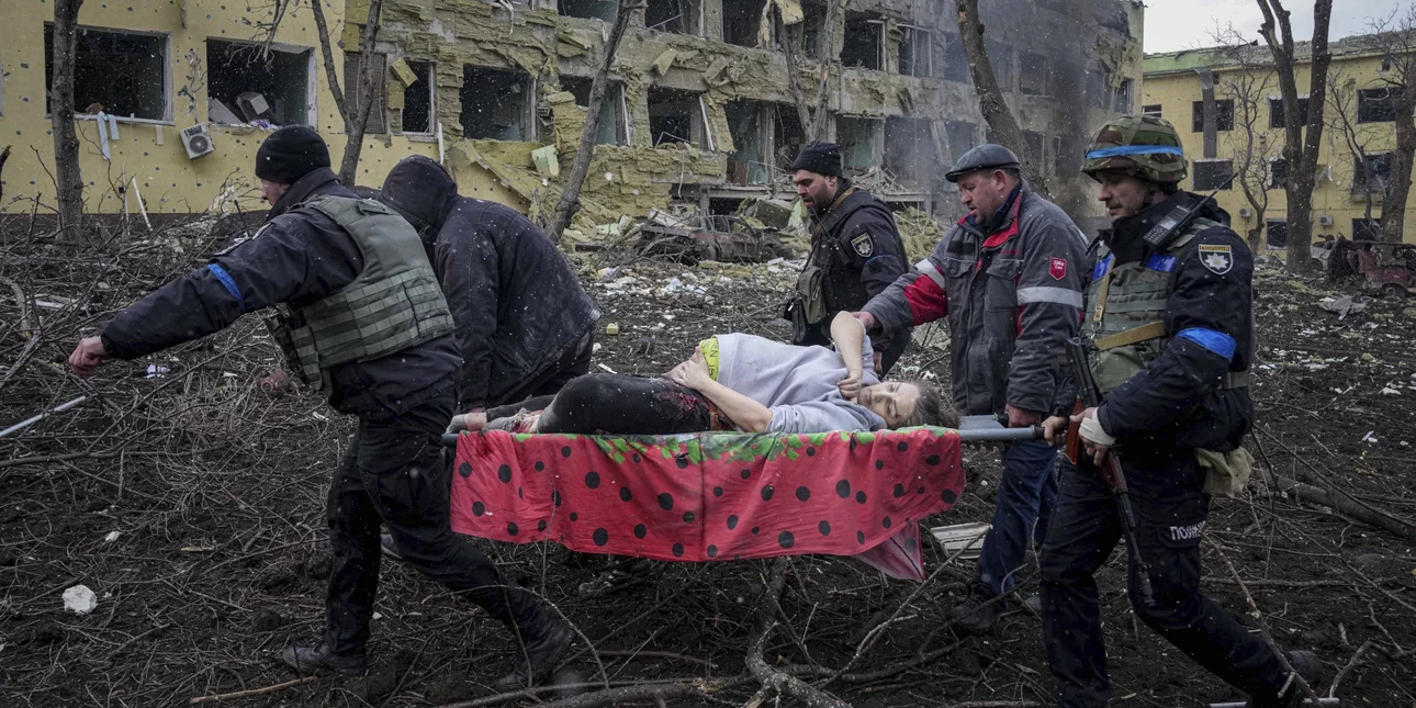 oukrania mariupol egkyos se foreio.jpg