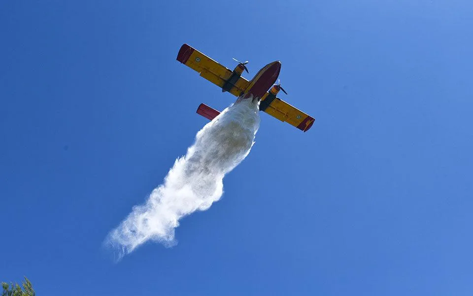canadair 2 960x600 1