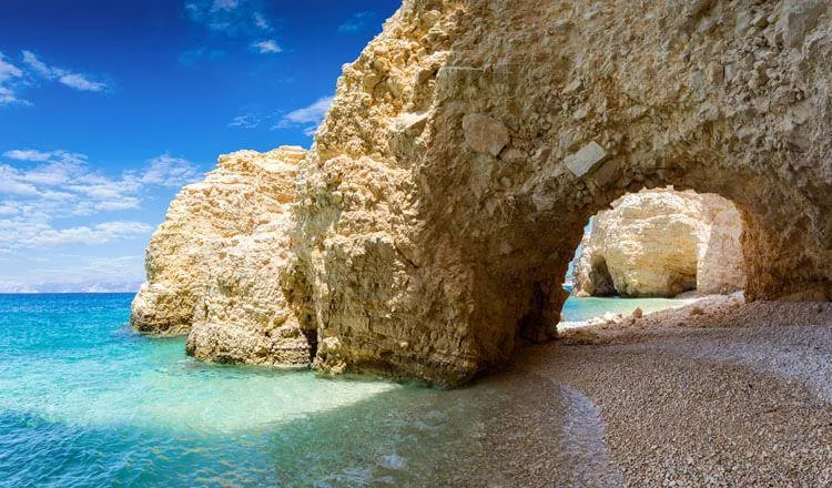 s 672726841 koufonisia 750x440.jpg