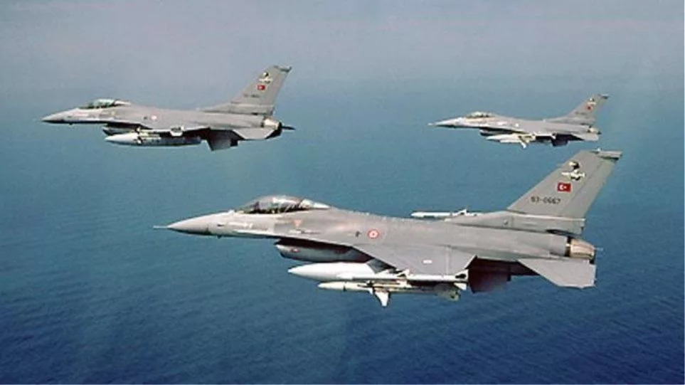 tourkika f16.jpg