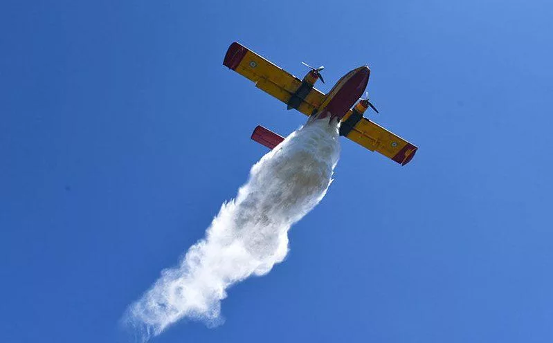 canadair 2 960x600 1 e1689673855480 1.jpg