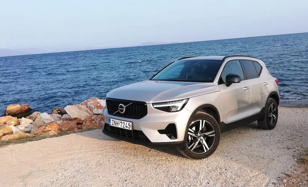 volvo-xc40-30-10-2023.jpg