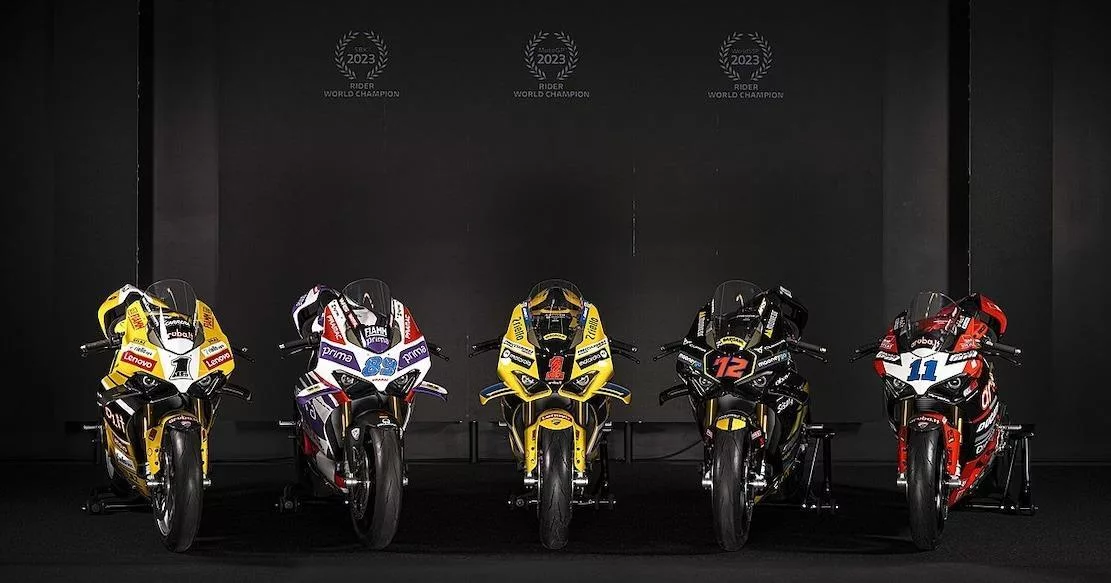 ducati-panigale-racing-replica-111