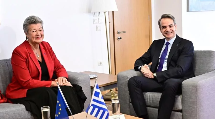 mitsotakis-ilva-johanson-2112111.jpg