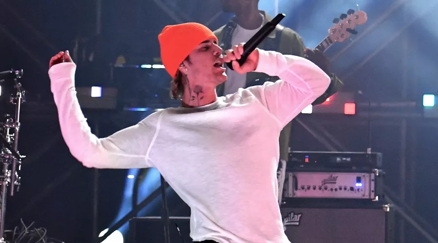 justin bieber 1111.jpg