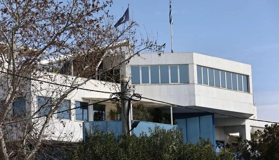 nautiliaki etaireia glyfada 2121121 1.jpg