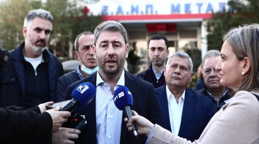 peiraias mataxa nosokomeio androulakis 2121212.jpg